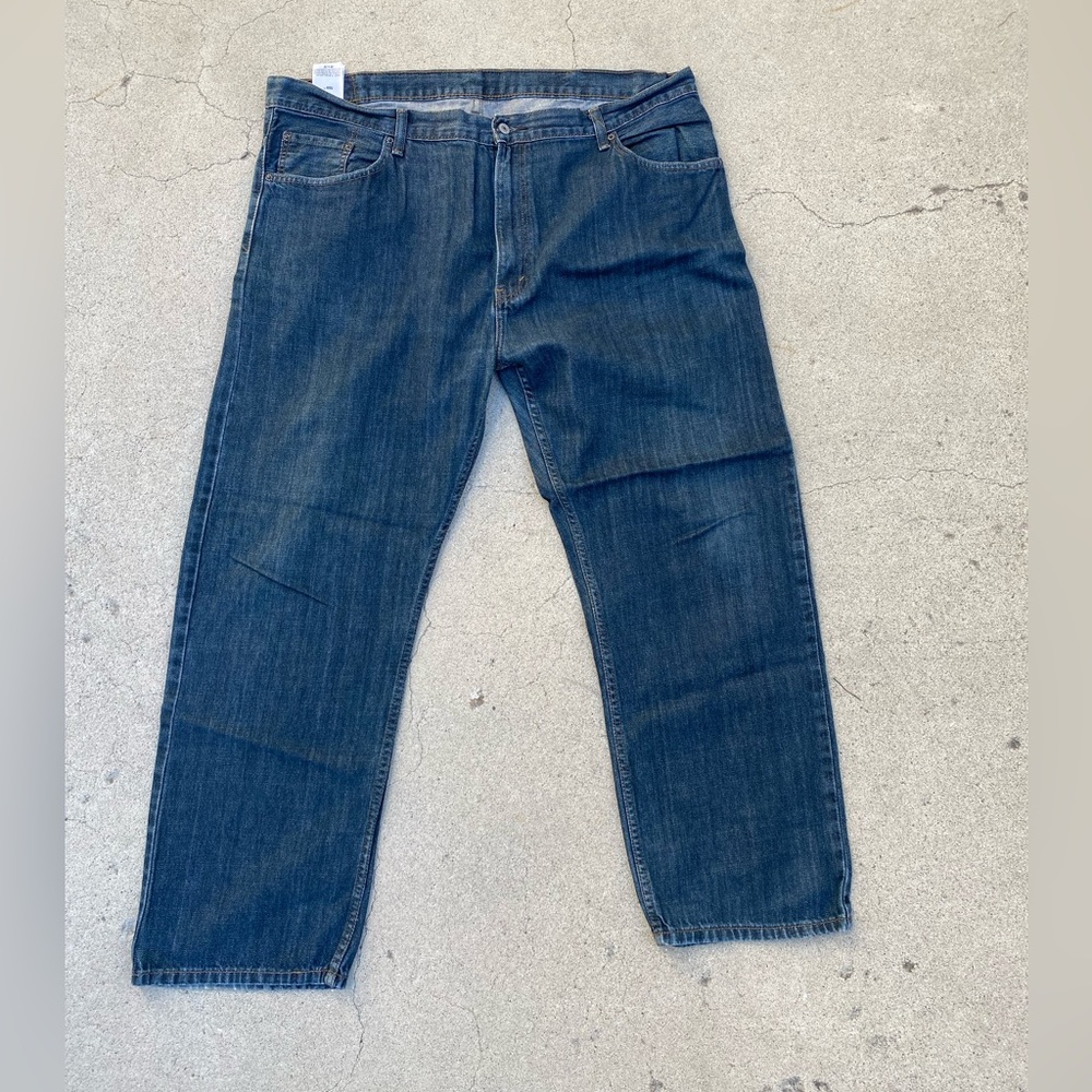 559 men’s Levi’s 44x32 white washed